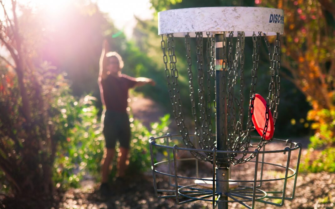 frisbeegolf väyläopasteet